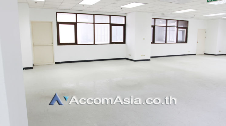 5  Office Space For Rent in Charoen Nakhon ,Bangkok BTS Krung Thon Buri at Thai Sri Tower AA13713
